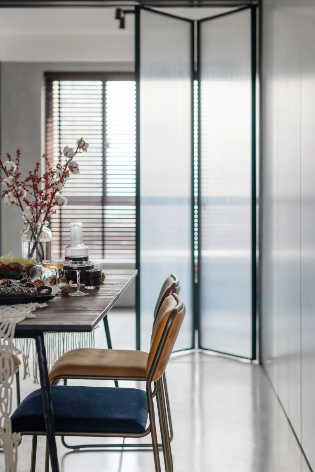 自己装修88平方毛坯房子全过程,87平米的房子装修只花了10万