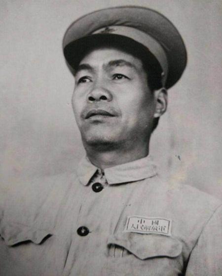 他曾任一野副司令，55年只授上将，儿子的成就却比元帅后人还厉害