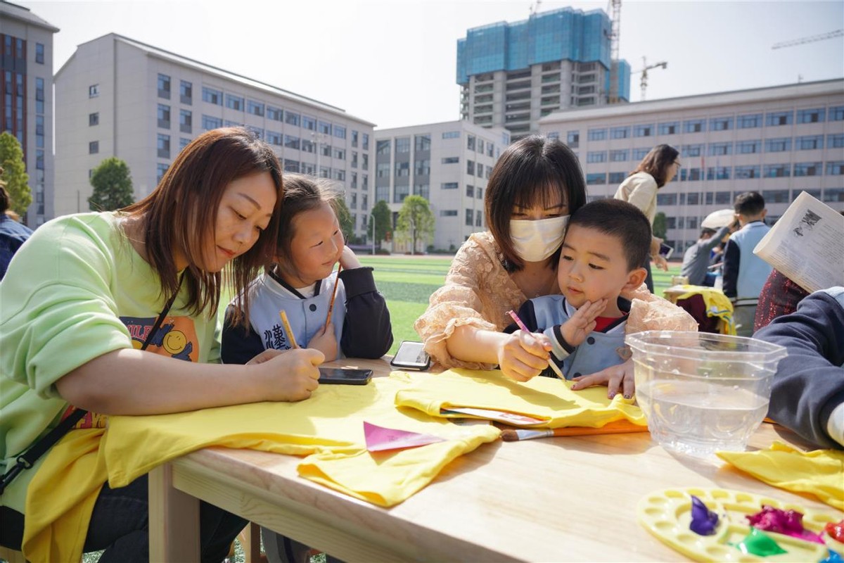 我的童年我做主简笔画图文,亲子diy手绘涂鸦暖场活动