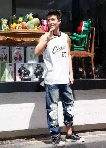 陈冠希：我开了很多门，只想启发下一代