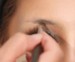 眉毛如何画棕色,眉毛怎么画好看要遮瑕膏吗