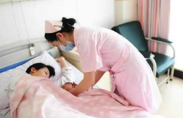 剖腹产妈妈多痛,剖腹产后妈妈遭罪