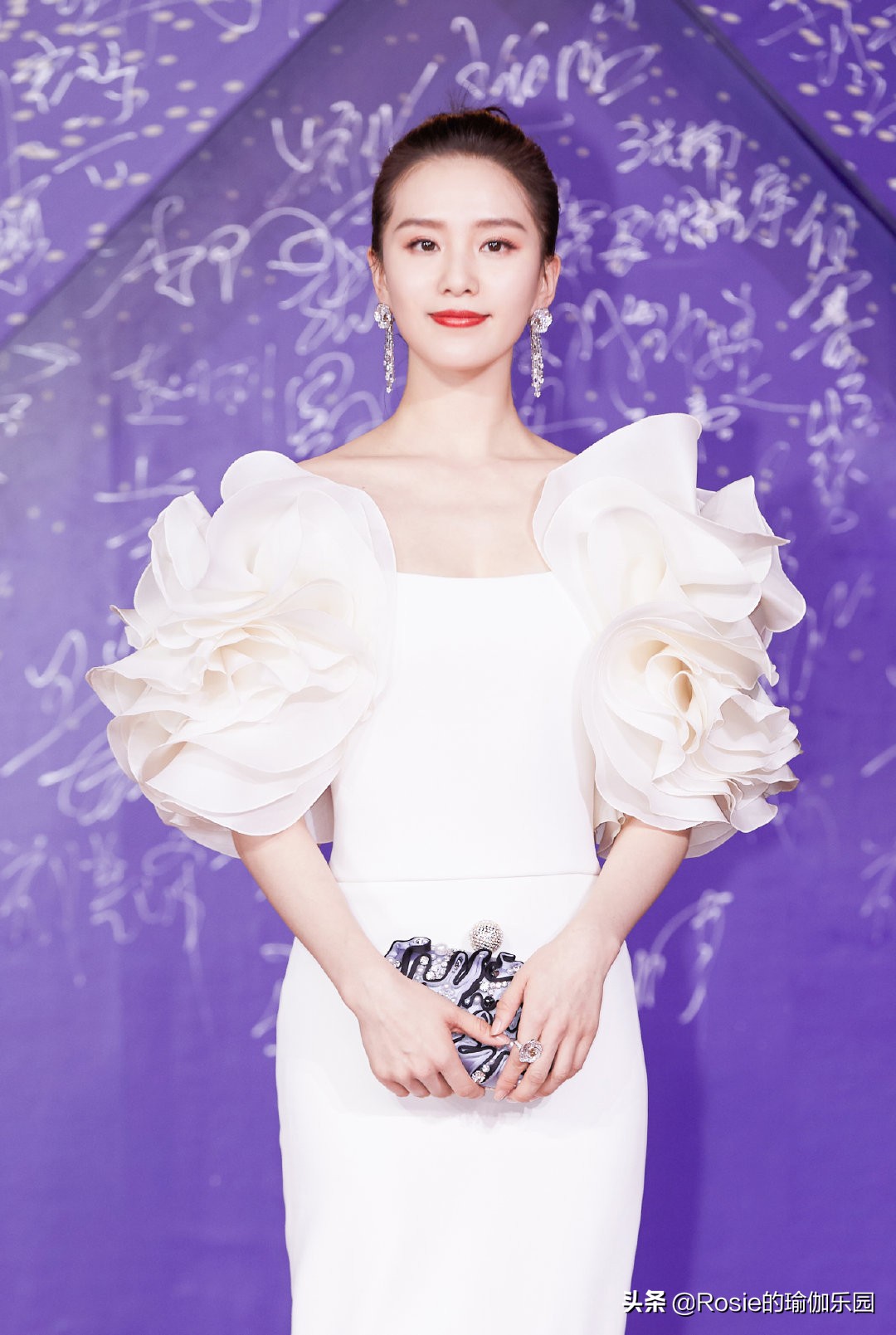 鞋子外侧总是磨怎么办,走路正确姿势鞋子总是磨外侧