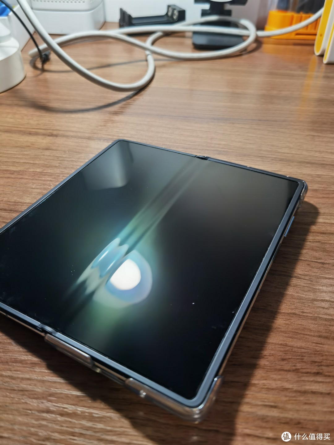 三星fold2对比华为matex2屏幕,华为matex2和三星fold2什么区别