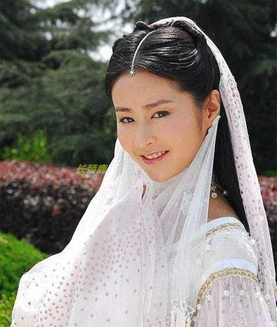 颜值不够美颜来凑年龄大就装嫩,颜值不够才艺来凑