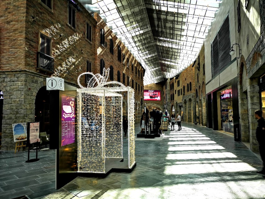 在迪拜路上,迪拜购物嘉年华