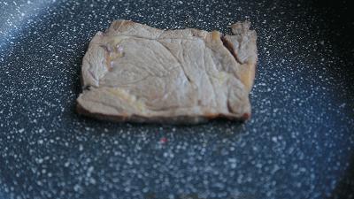 不粘锅炒菜锅测试,家用不粘锅测试