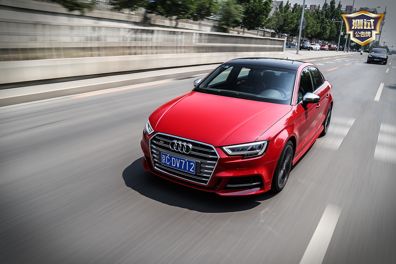 国内试驾2019款奥迪s3,2.6秒破百的奥迪s3