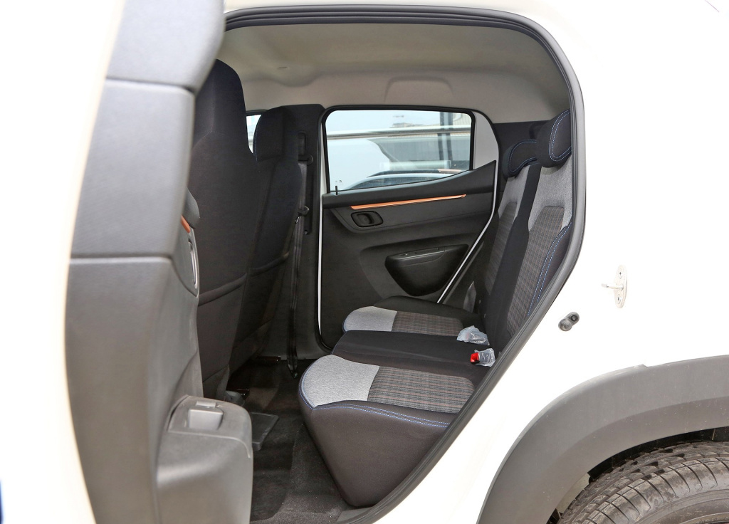 东风ex1与五菱宏光mini,东风新能源ex1和五菱宏光