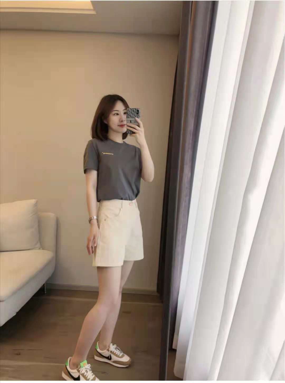 白色牛仔短裤太短了怎么加长好看,牛仔短裤搭白色上衣怎么弄