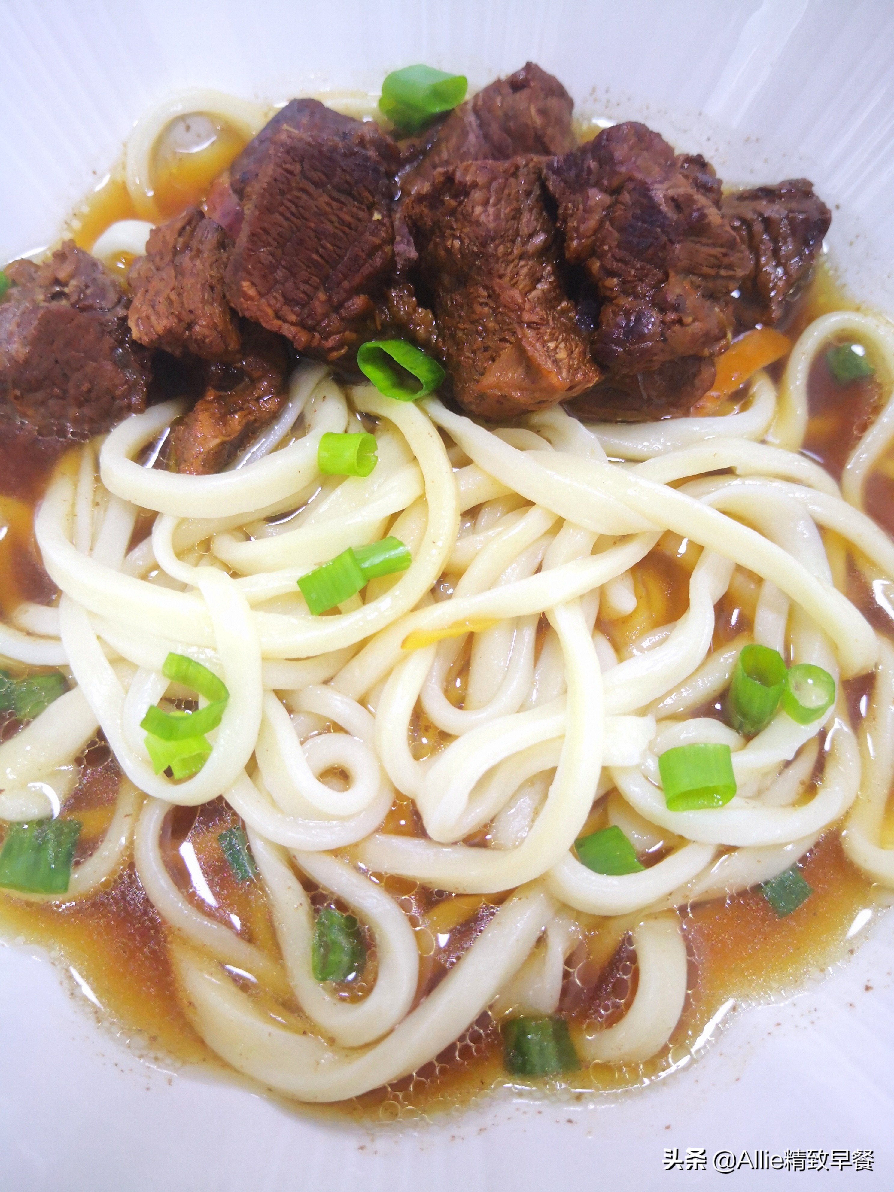 正宗牛肉拉面的做法全过程,牛肉拉面的面怎么制作