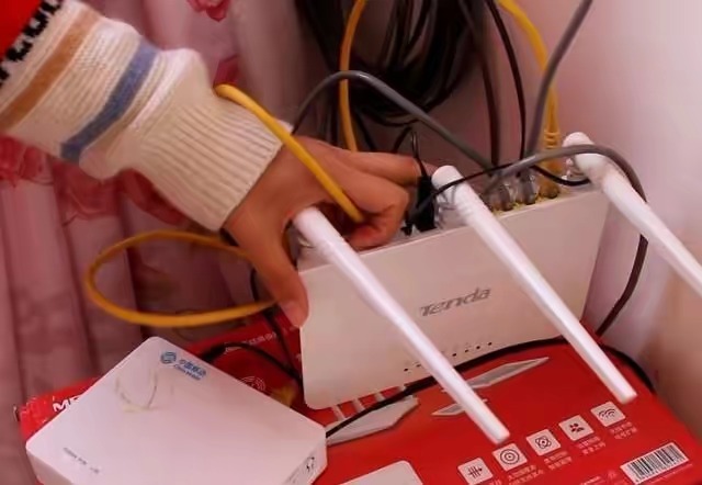 wifi连接光猫哪个接口不影响网速,wifi光猫网络配置怎么设置最佳