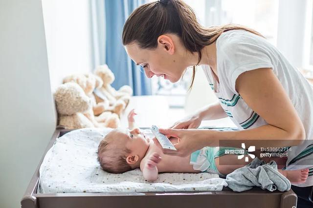 儿童皮肤湿疹干燥瘙痒怎么办,宝宝湿疹全身皮肤干燥粗糙怎么办