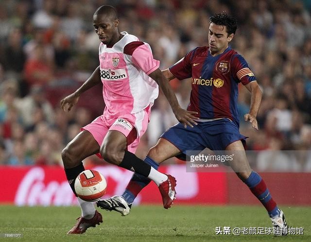 马竞前锋微商处购买厂货球鞋作秀，欧美球星居然还自己掏钱买球鞋