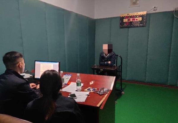 老师赌球欠巨债涉嫌诈骗147名学生,赌球欠网贷20多万