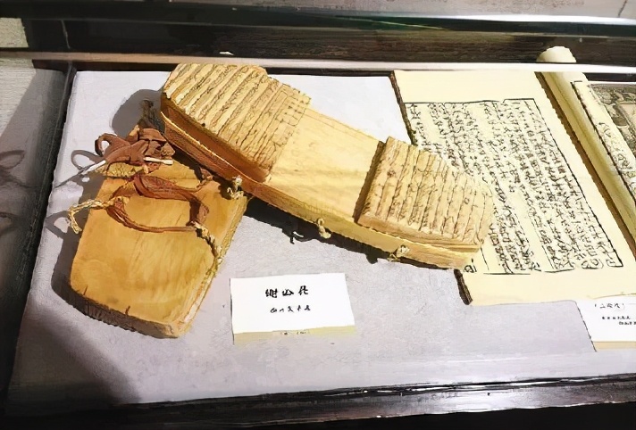 孔子穿啥鞋,孔子脚穿多大鞋