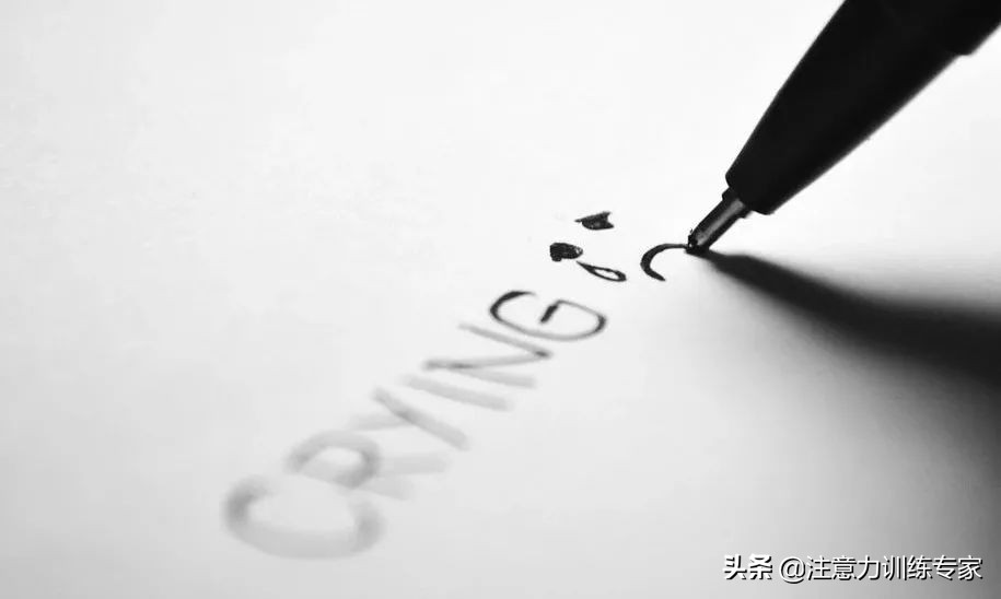 孩子一到学校门口就哭的原因,每天焦虑孩子的学习怎么办