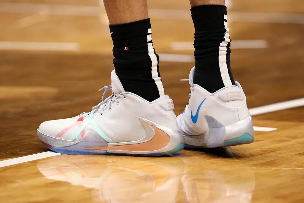 nba球员上脚篮球鞋品牌占比,nba球星上脚最多的球鞋排行榜