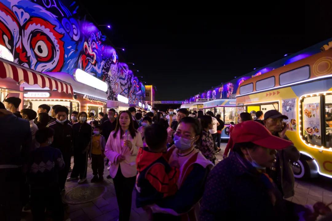 国内5条美食街全吃过才算吃货,吃货视频大全深夜美食街