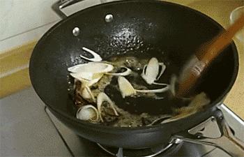 香辣鱿鱼最正宗的做法,香辣鱿鱼须香辣可口