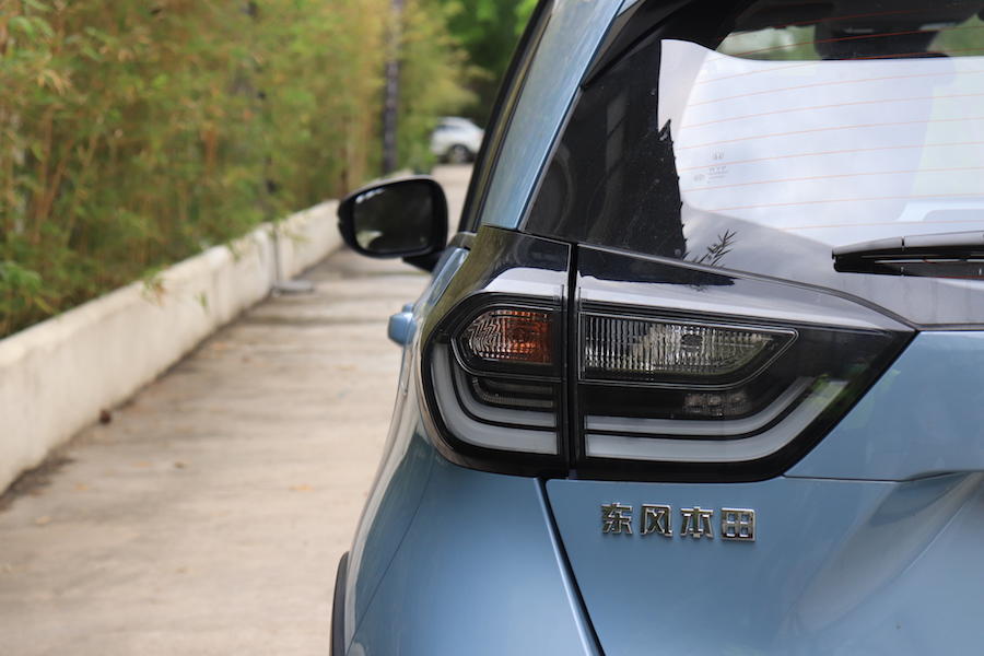 来福酱和飞度试驾对比,来福酱驾驶感受和飞度一样吗