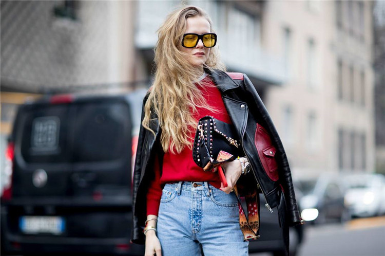 ins博主衣服改造,迪士尼gucci联名红毛衣搭配