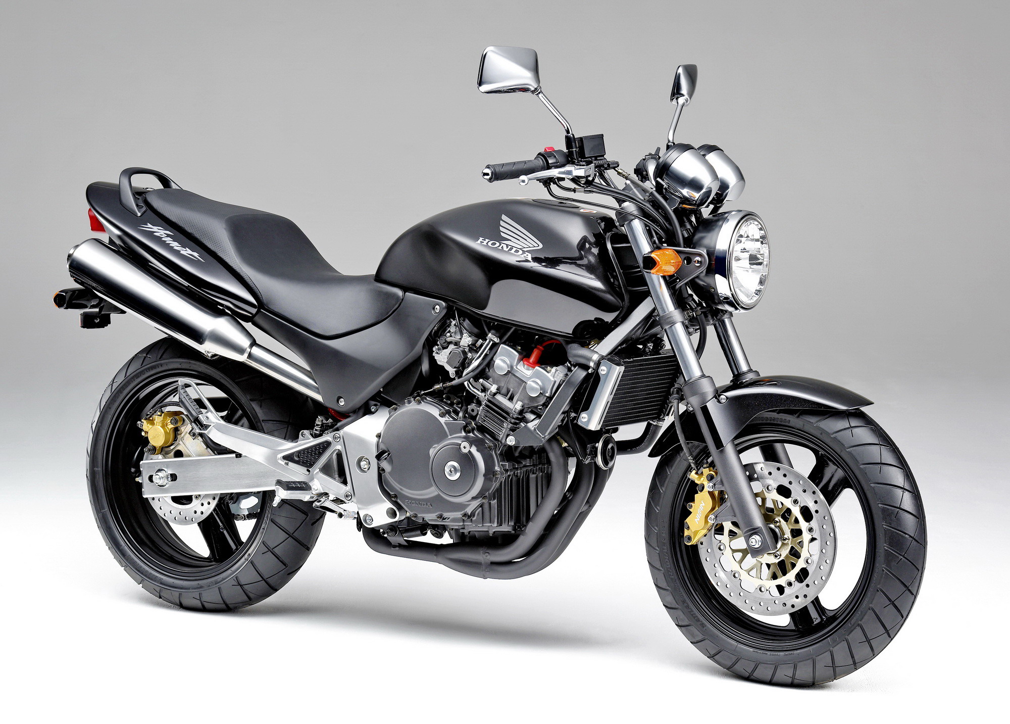 鍗辨満涔嬩笅鐨勫湴鐙变笌澶╁爞,鍗辨満涔嬩笅