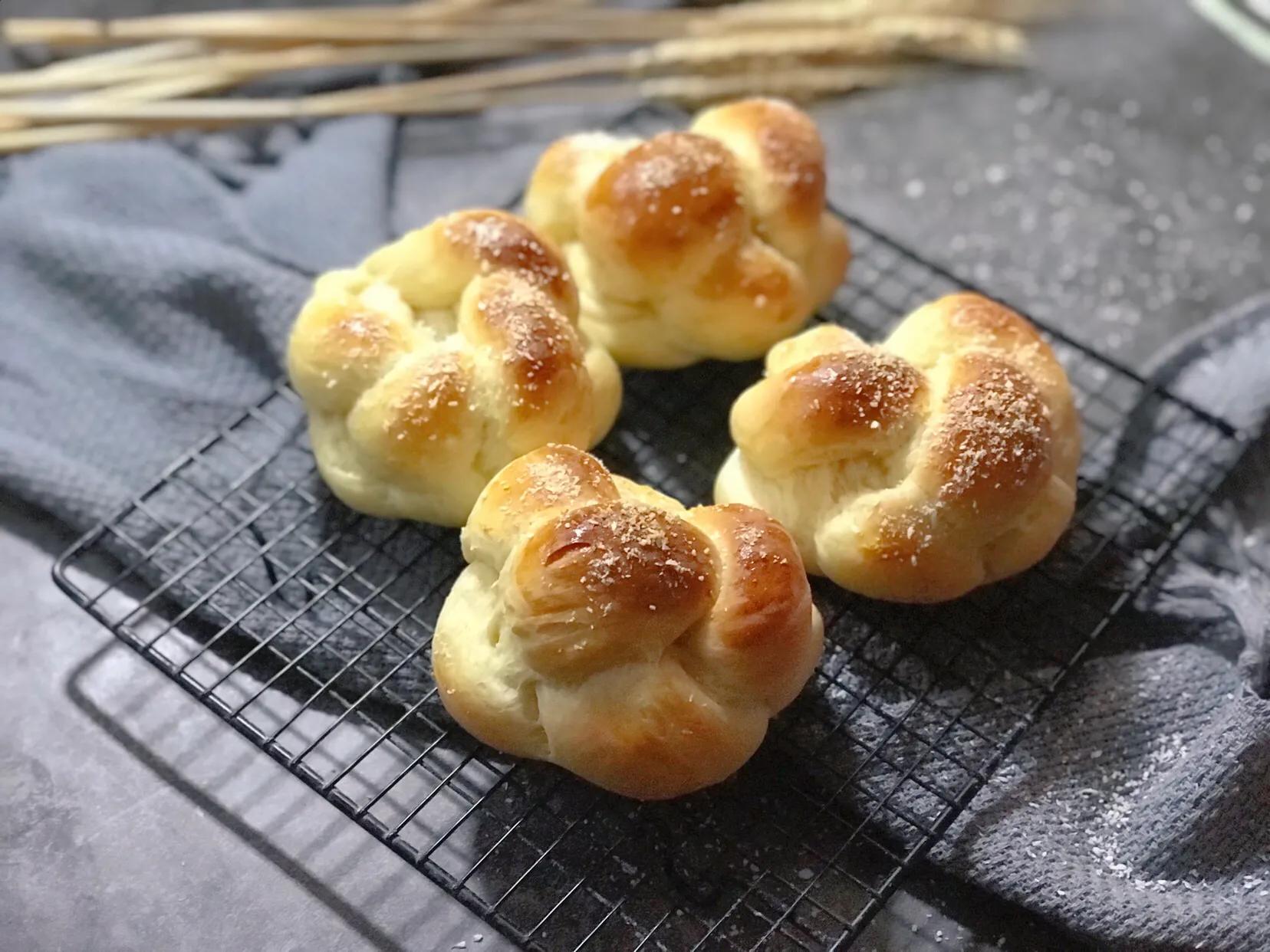 烤面包怎么烤才又香又甜,烤箱烤面包片拉丝做法视频