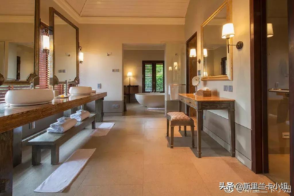 鏂噷鍏板崱缃楄幈澶忔湹,缃楄幈澶忔湹闇嶉】鑻卞紡鑼跺洯