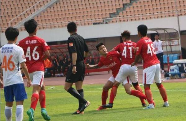 拜仁激烈冲突事件,拜仁内讧拿欧冠