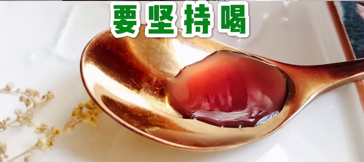 卡粉和浮粉的正确化妆方法,如何解决化妆卡粉的问题