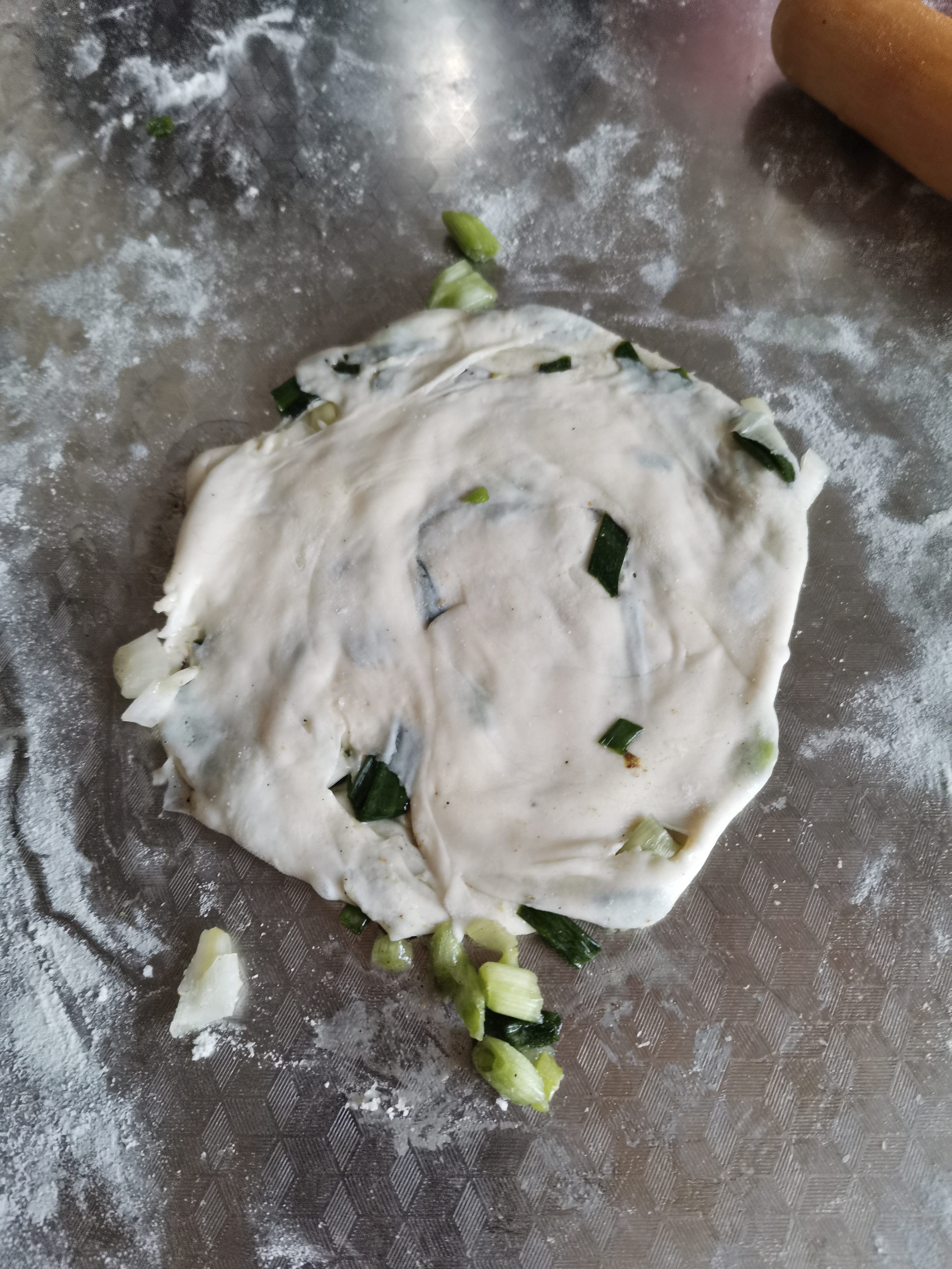 惊现手残*党**！一个葱油饼引发奶爸的心态崩盘