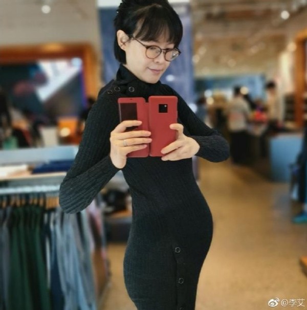 胡杏儿孕肚图片,胡杏儿孕肚大片