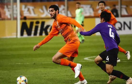 李霄鹏鲁能对局,费莱尼李霄鹏比赛视频