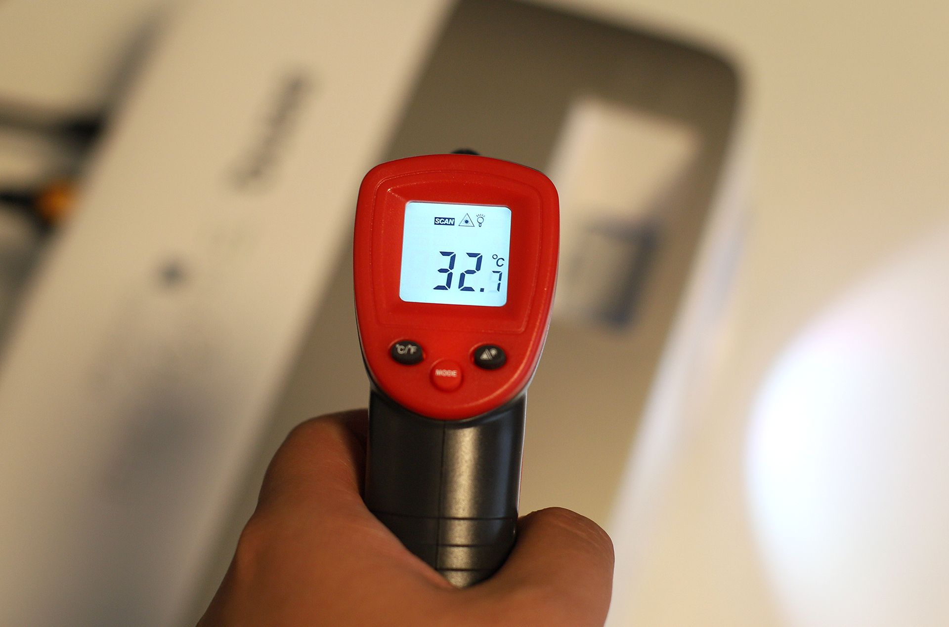 明基投影仪i707真实评测,爱普生投影仪tw5700tx和明基i707