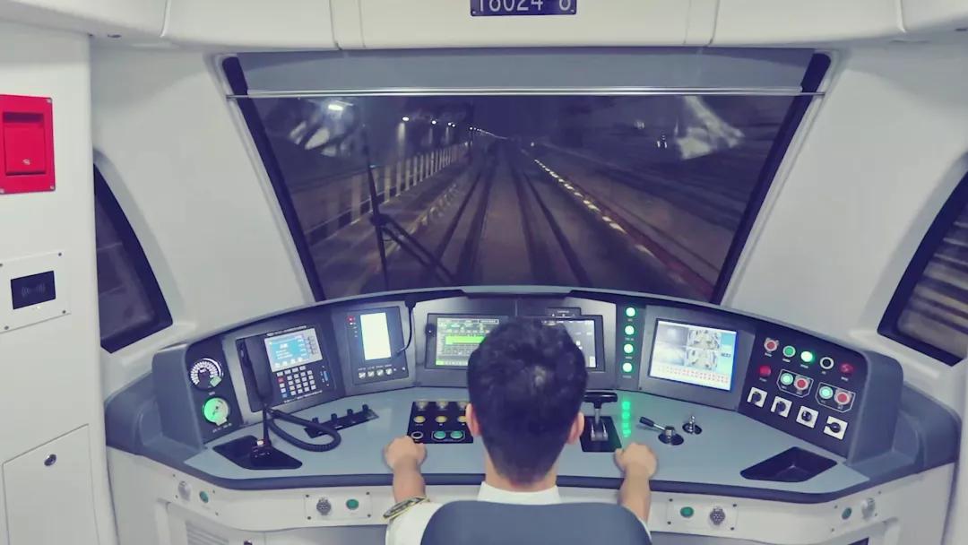 成都地铁原创歌曲,成都地铁最近放的歌