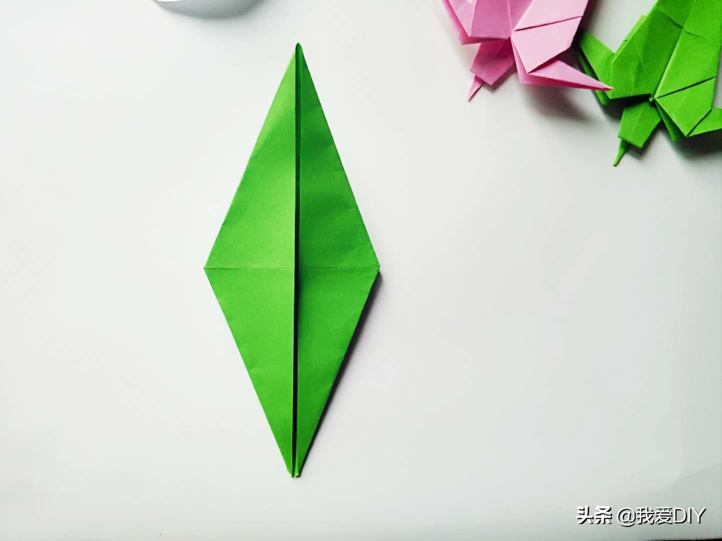 小燕子折纸步骤图解法,小燕子折纸教程简单