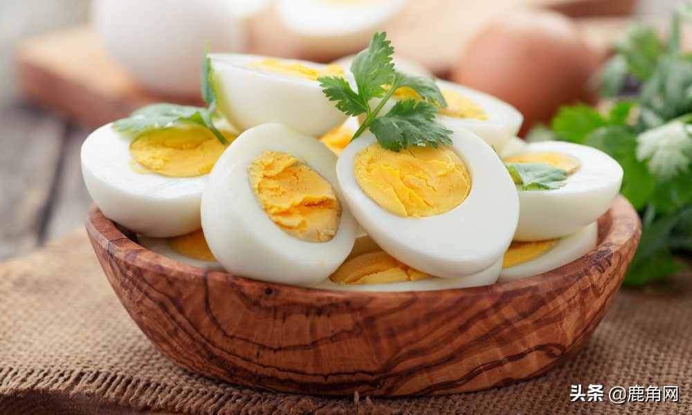 你是否总把鸡蛋煮得太久？小心把它们变成“化学*器武**”