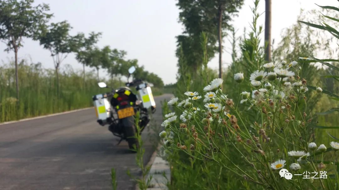 一个人的旅行12集,一个人的旅行摩托车穿越西藏