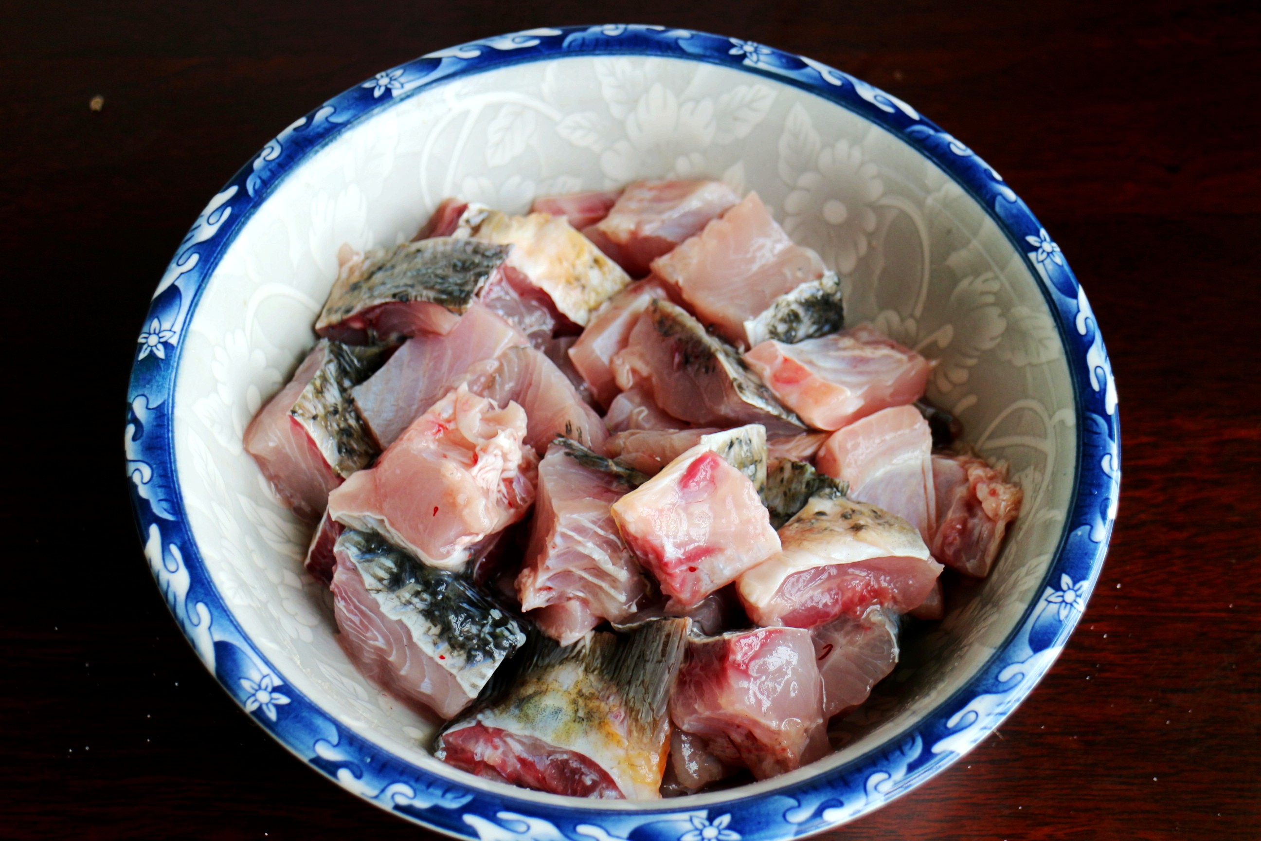 煎鱼块，用对方法！只加盐就很好吃，焦香入味，孩子特别喜欢