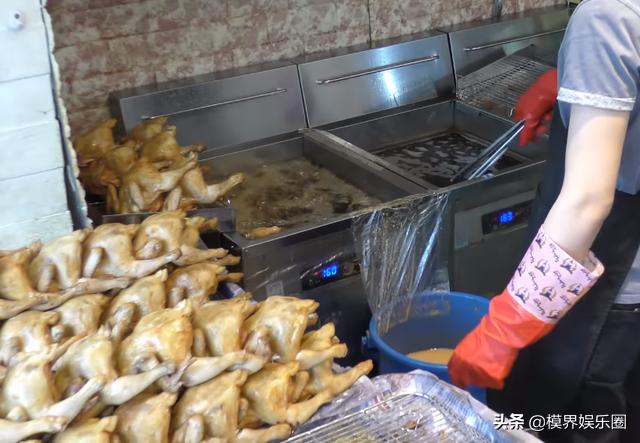 摆摊卖炸鸡年赚五十万,00后创业卖炸鸡月入两万