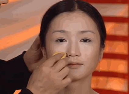 毛戈平将40岁刘晓庆变14岁！为中国人研制粉底，李佳琦直播卖空？