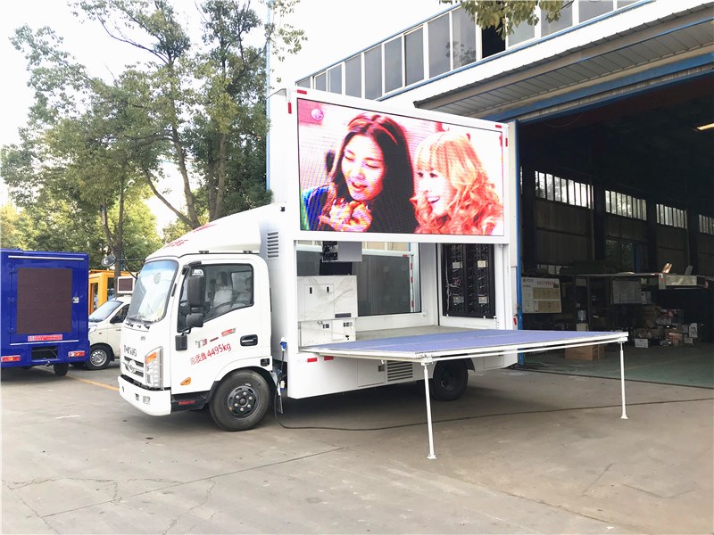 蓝牌led广告宣传车报价,led流动广告宣传车价格