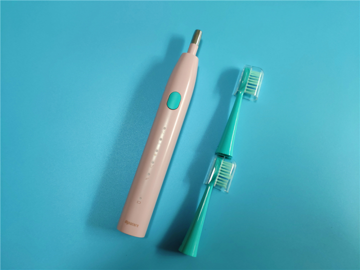 电动牙刷测评超声波震动清洁牙齿,声波电动牙刷c1评测
