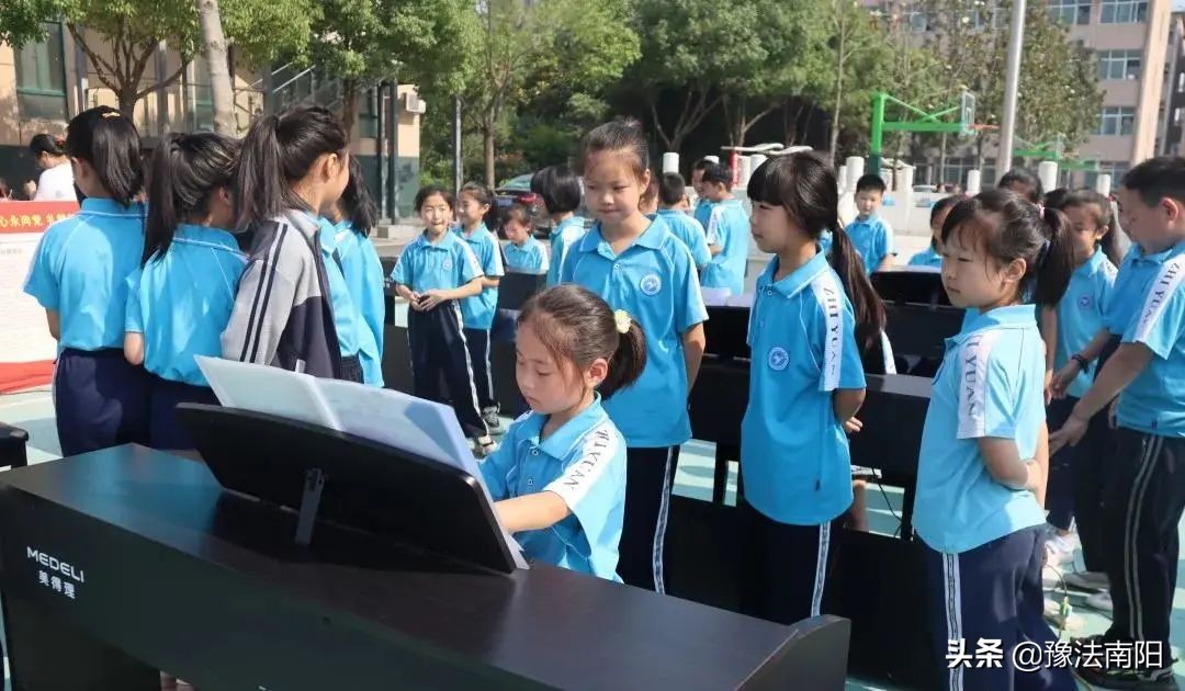 建党百年学校组织的迎七一活动,邓州市庆祝建党100周年活动选拔赛