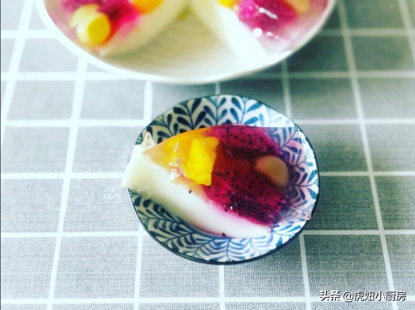 多种水果白凉粉果冻,夏日甜品自制水果白凉粉果冻