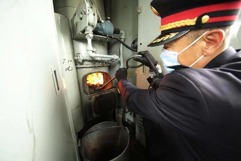 这趟火车创下4个中国之最，而且行程近1000公里，票价才40几块！