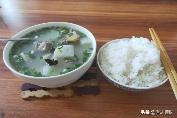 排骨加上“它”、不仅有止咳效果、还是美味的大补汤