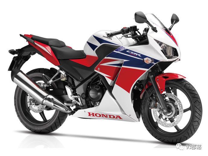 新手的第1辆摩托车该怎么选,新手第一次骑摩托车推荐什么车型