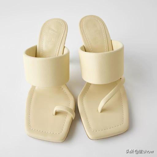 最好看的bv鞋子,bv风拖鞋流行